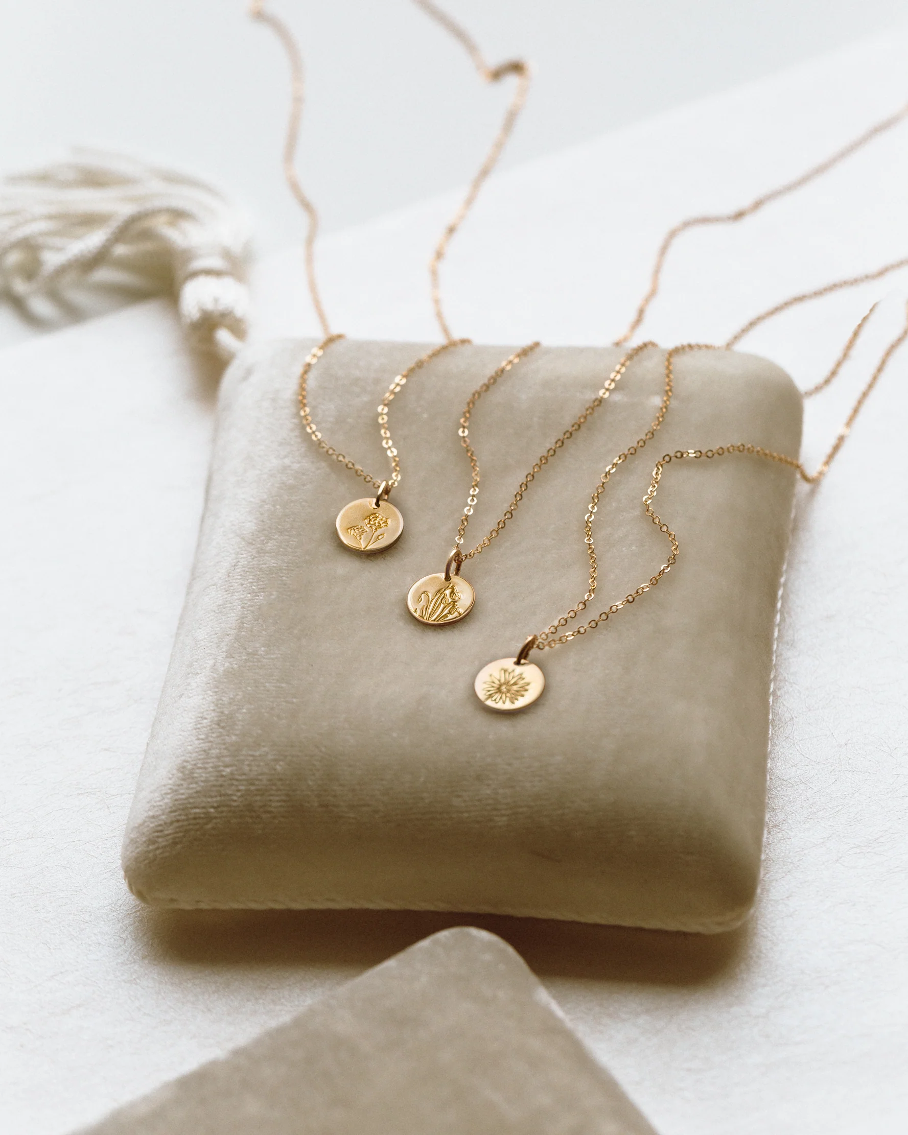 Bridesmaid Flora Necklace Set - Image 8