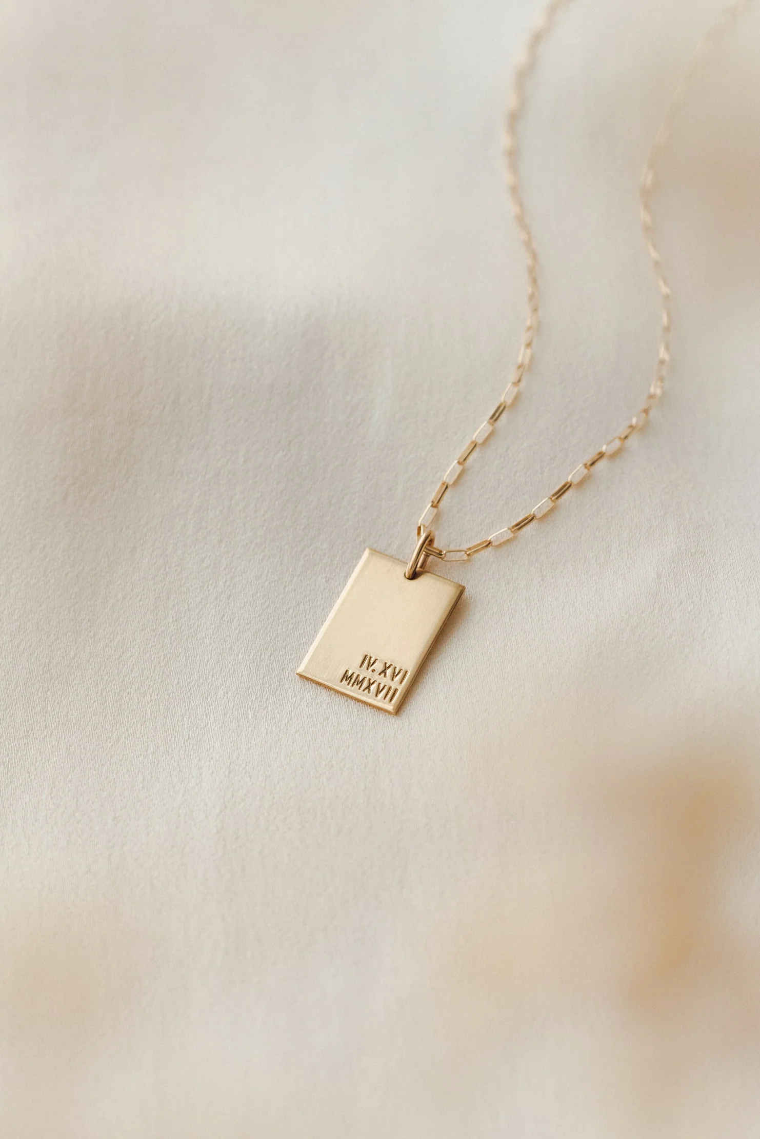 Personalized Marseille Necklace - Image 4