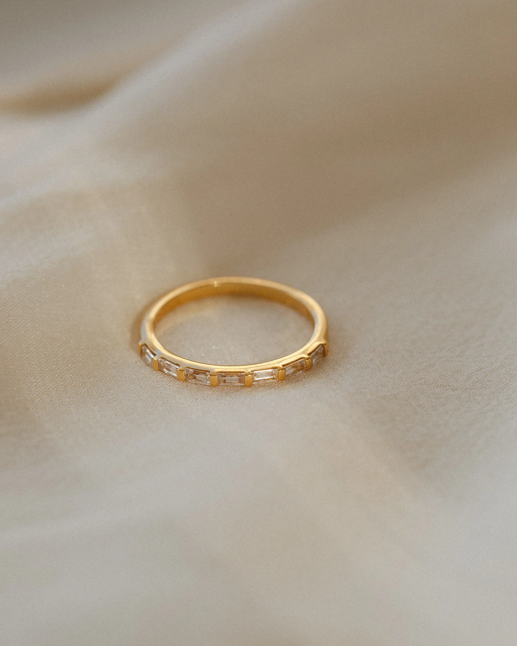 Deco White Sapphire Ring - Image 5