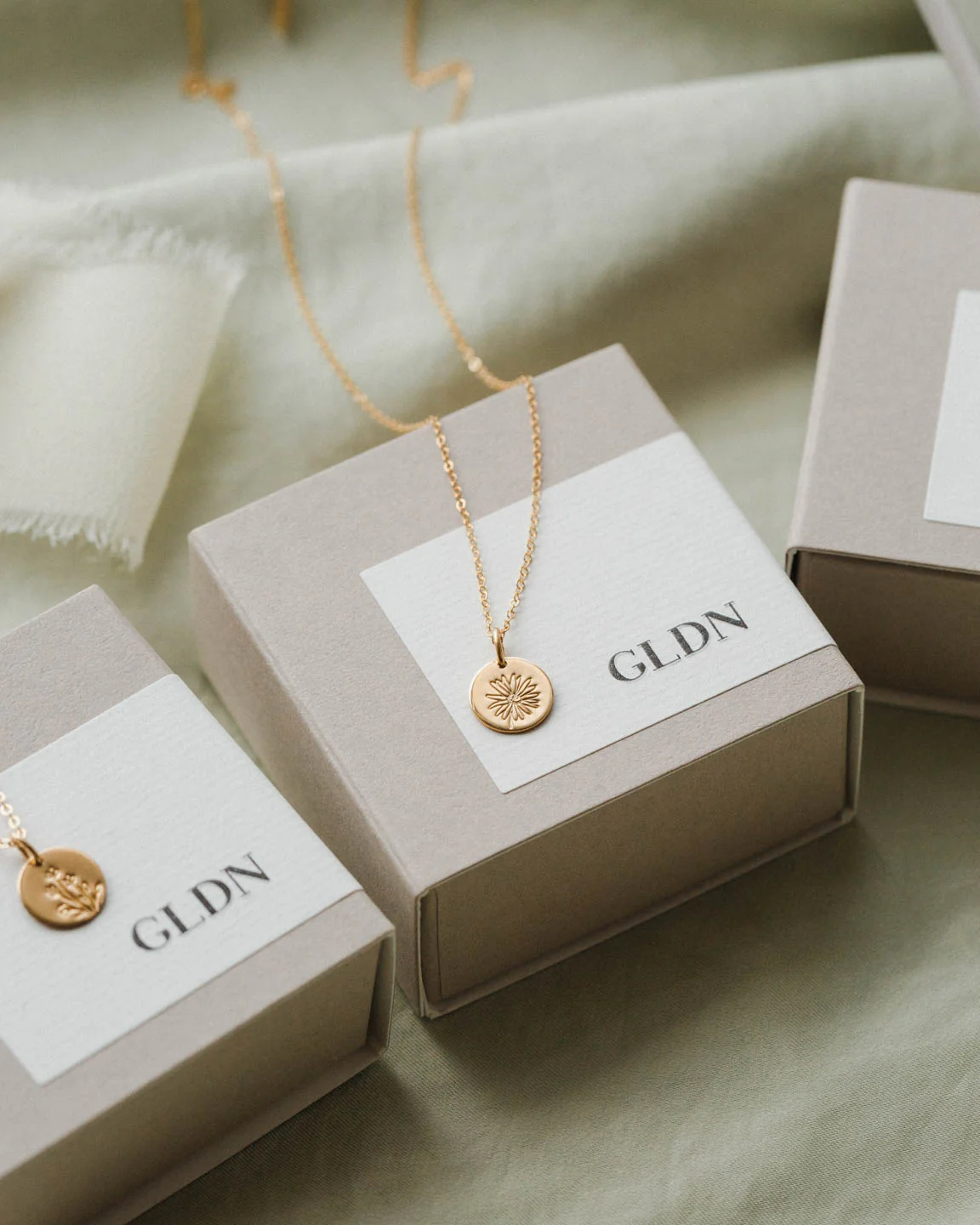 Small Flora Necklace - Image 23