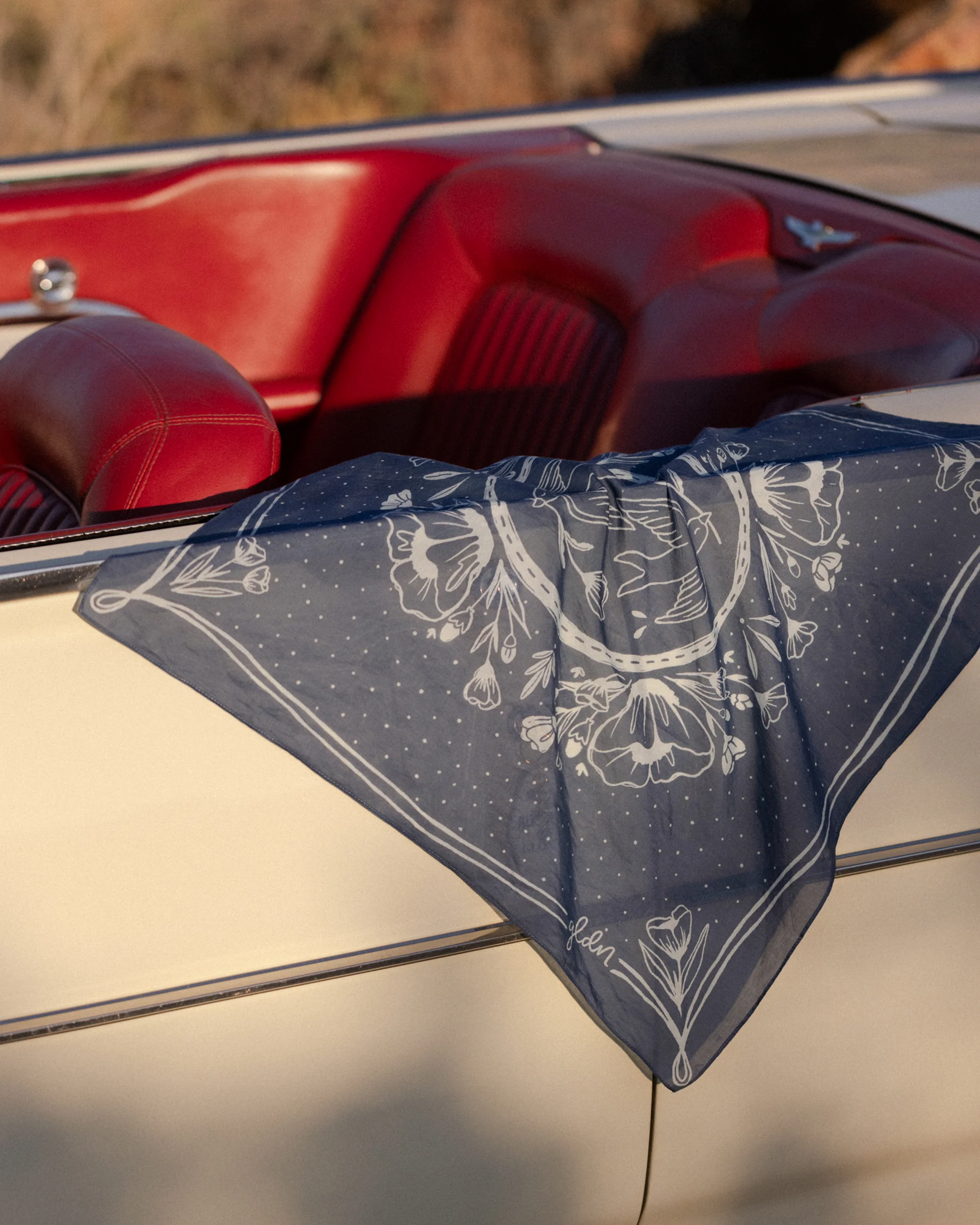 Mementos Bandana - Image 7