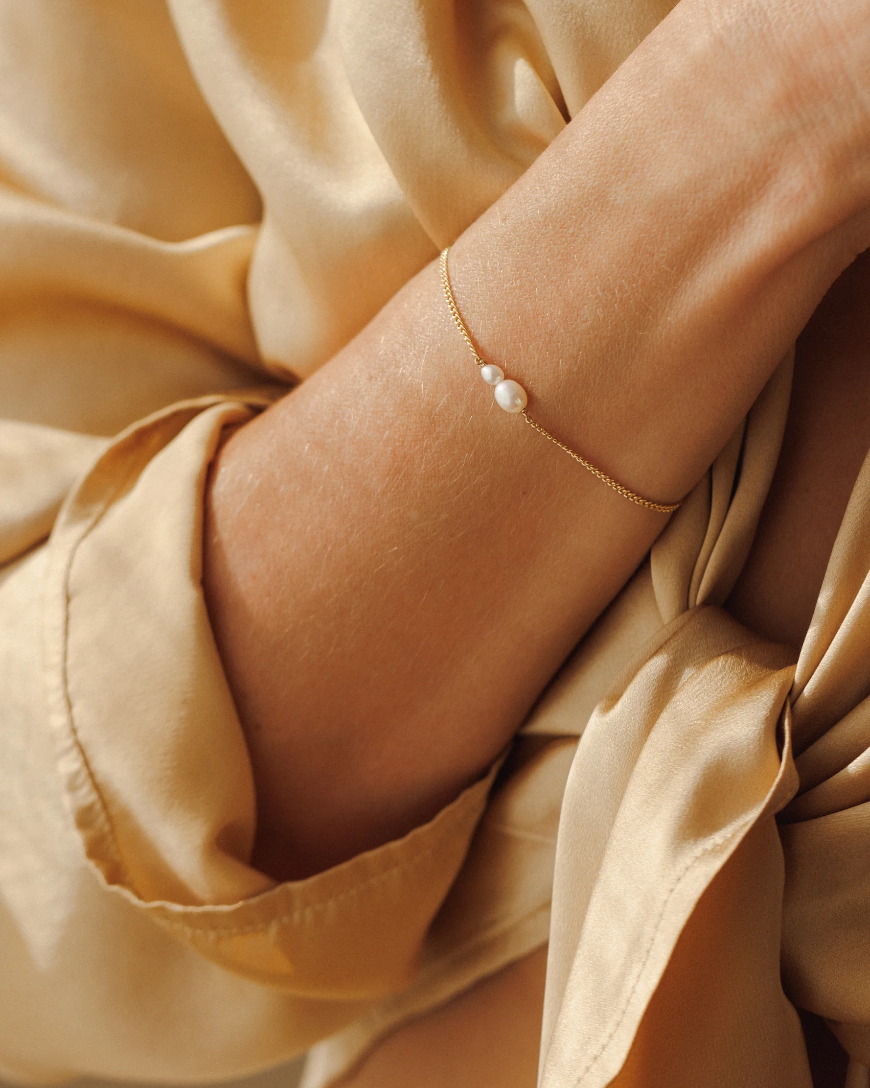 Pearl Bubble Bracelet - Image 3