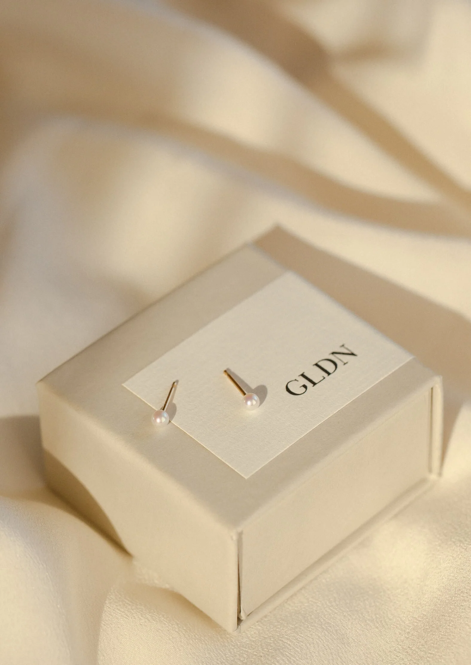 Pearl Studs - Image 7