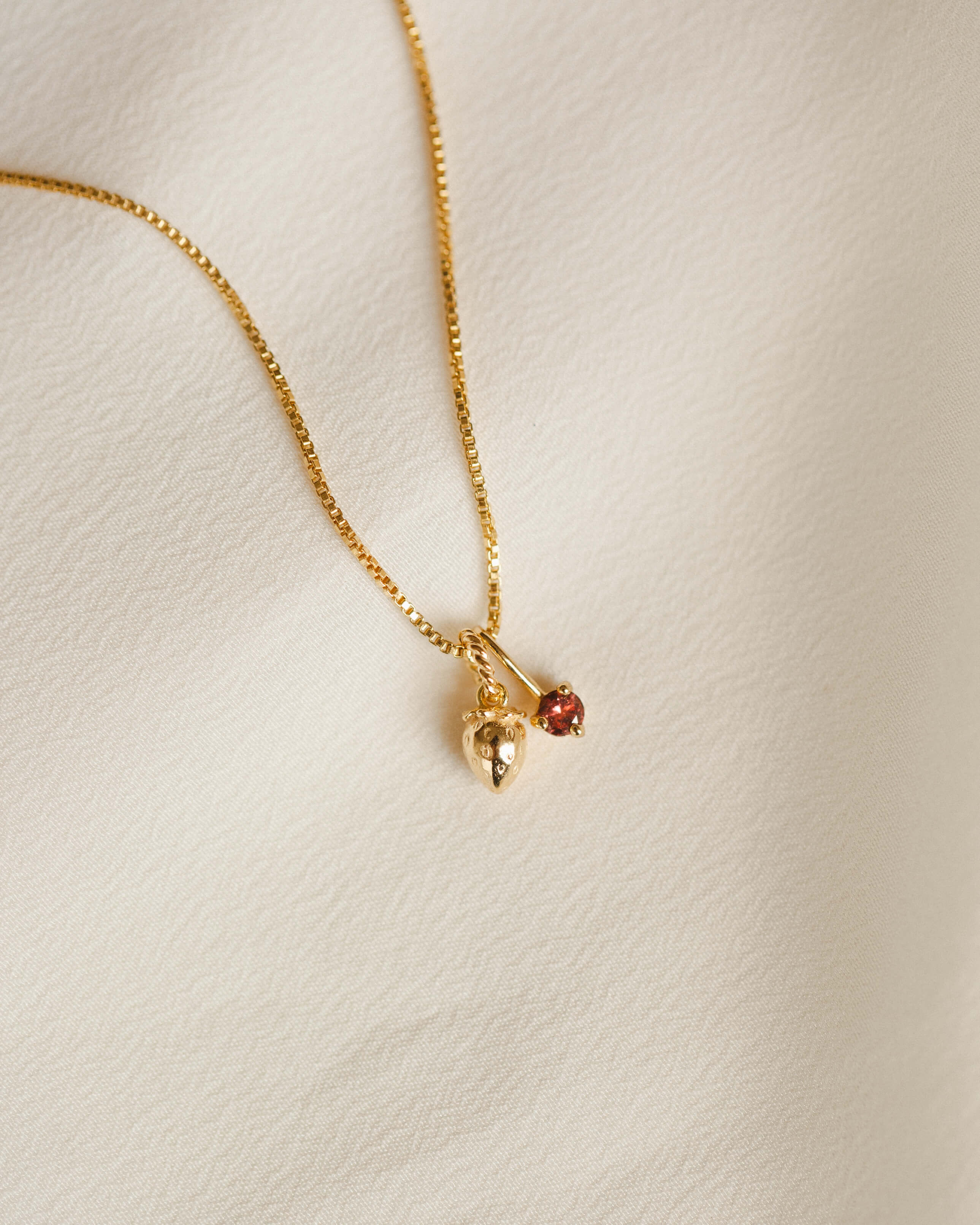 Strawberry Charm - Image 14