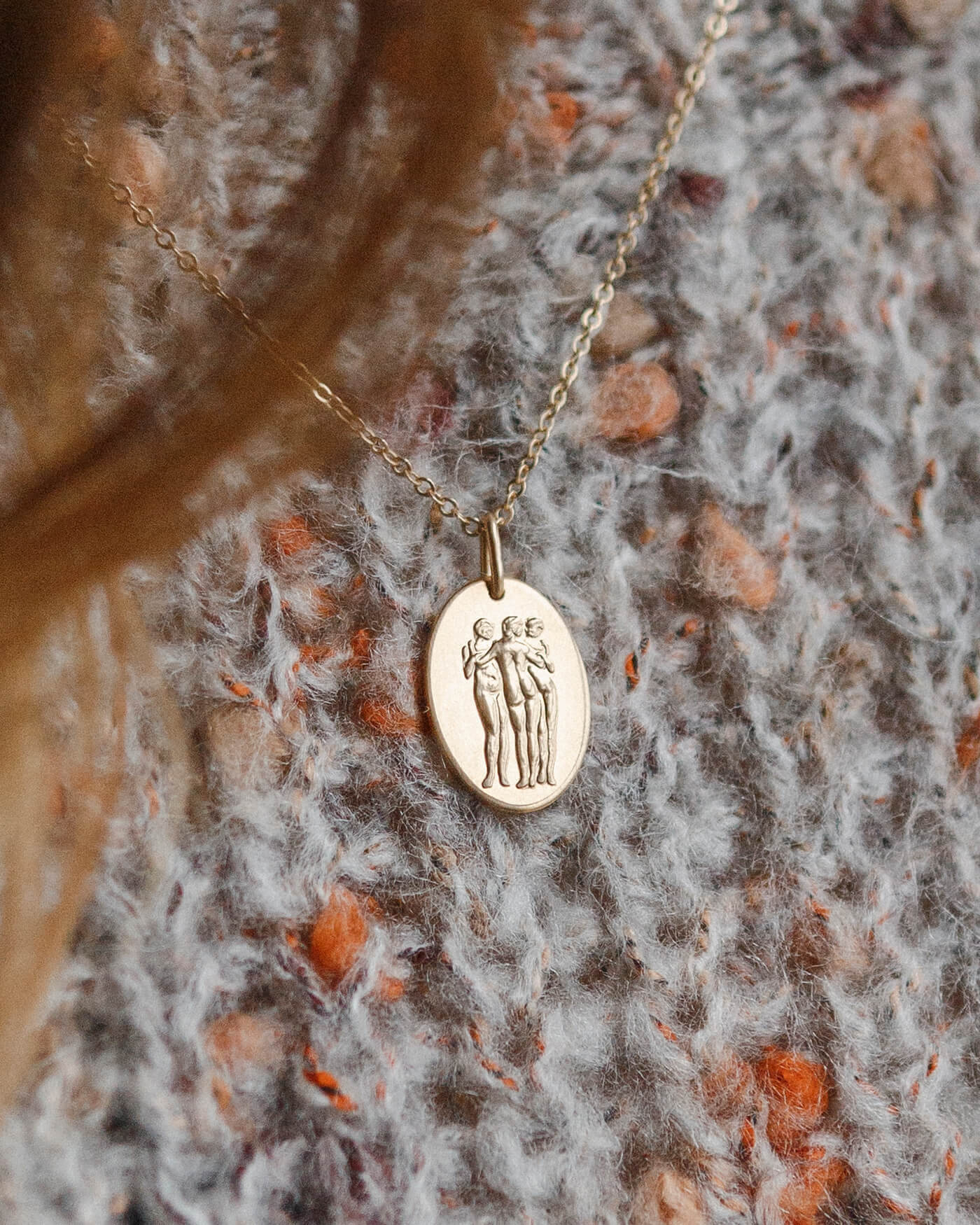 Three Graces Necklace - Image 4